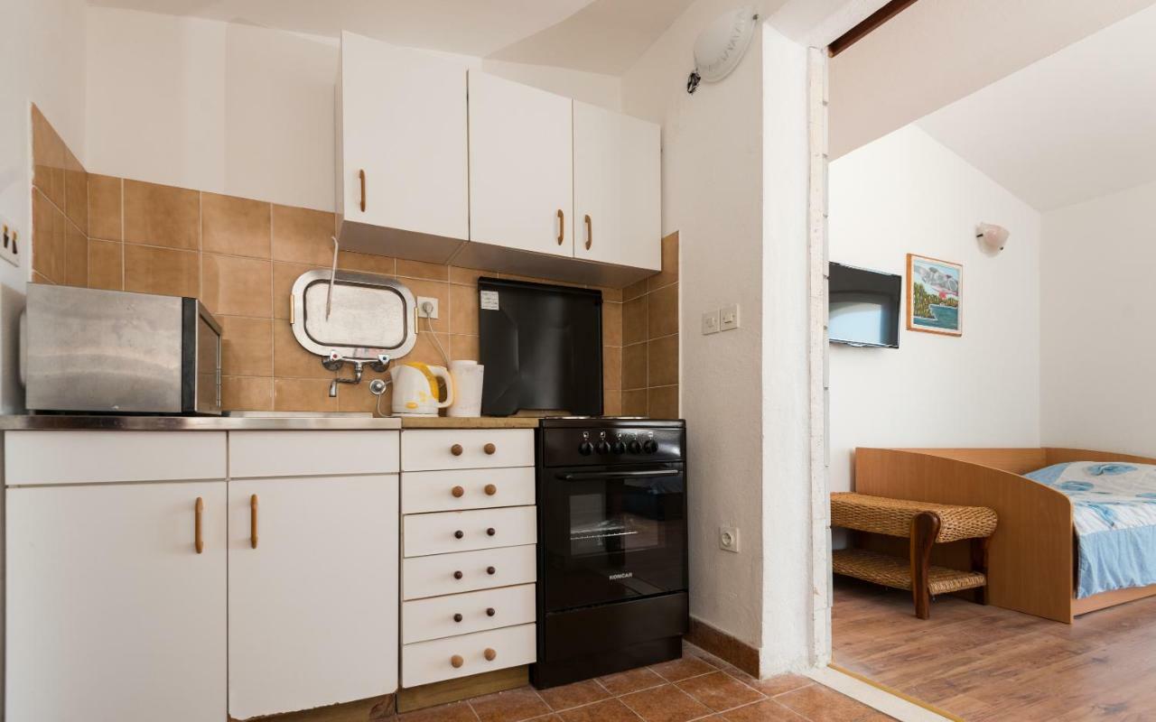 Apartments Azzurro Blace Exterior photo